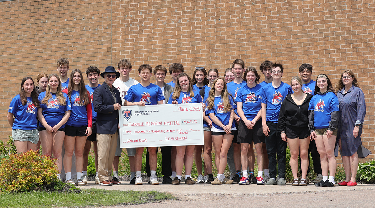 Cheque Presentation Sackville Mem 2